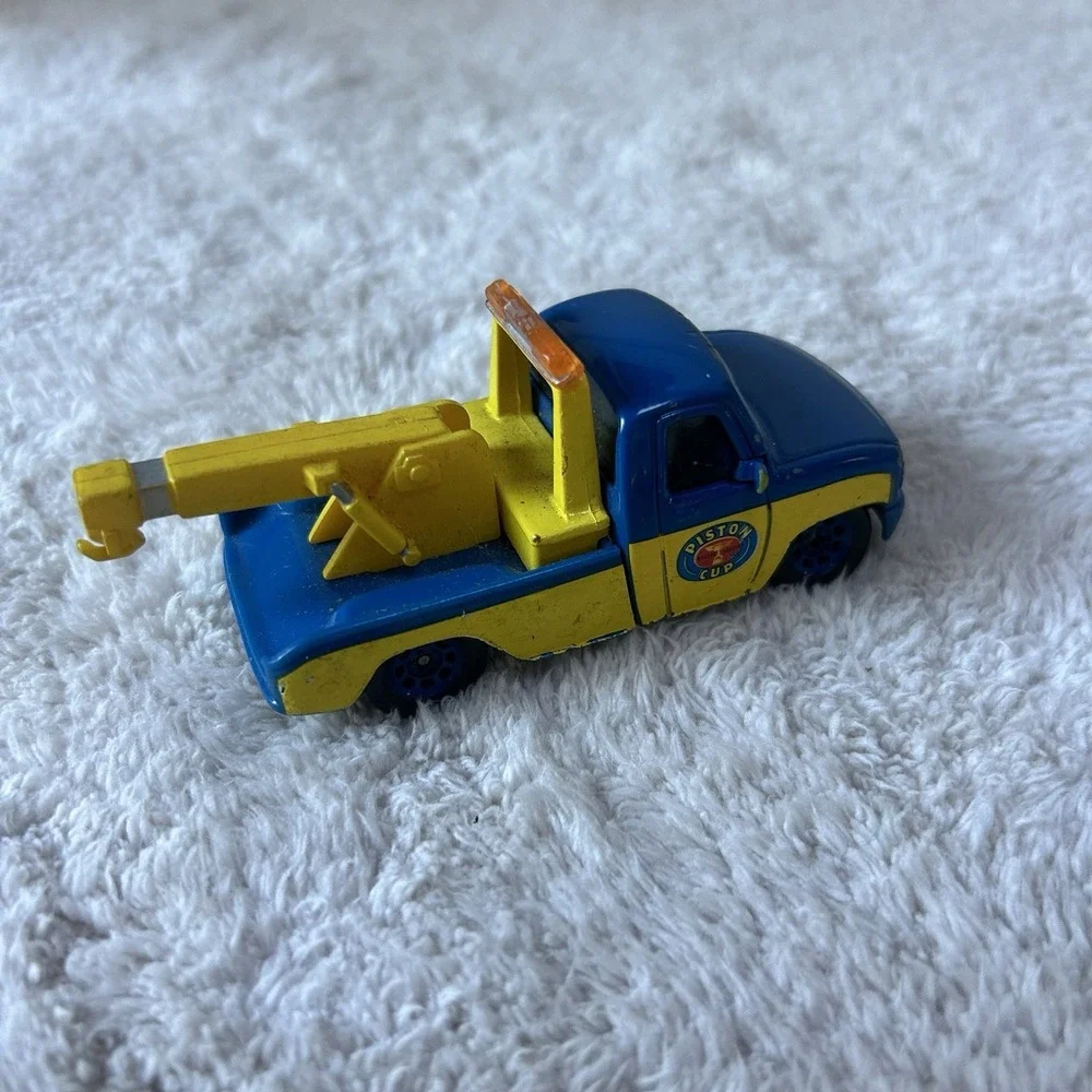 Disney Pixar Cars Piston Cup Diecast (3)Dexter Hoover|Tom|Tow Truck Tom